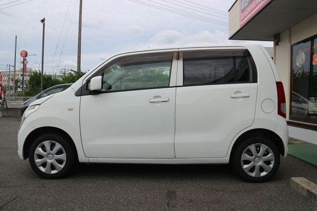 当店のお車をご覧いただきましてありがとうございます。お車についてのご質問やお見積りのご依頼、ご購入にあたってのご相談などお気軽にお問い合わせ下さい！