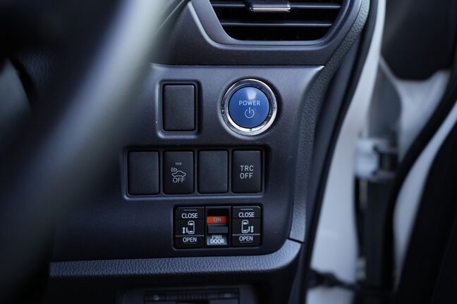 操作系統スイッチに多少の使用感はございますが、機能面に問題はございません