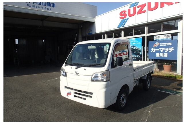 内装、外装ともに汚れ、傷が多いです。