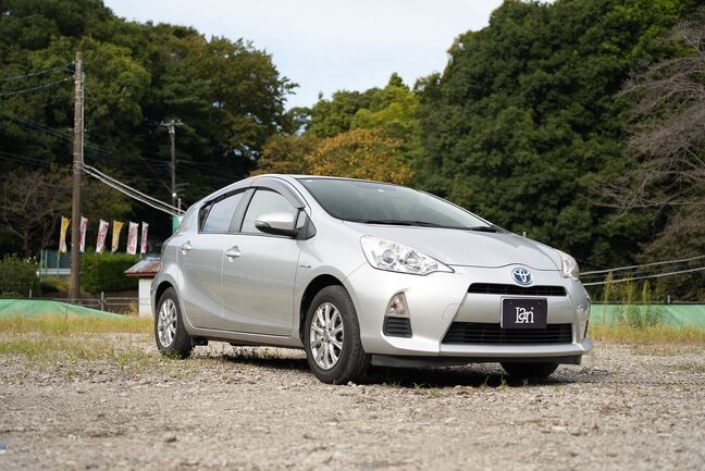 アクアは「燃費の良さ」「取り回しの良さ」「低価格」などで、多くの人に支持されているモデルです！【アクア】