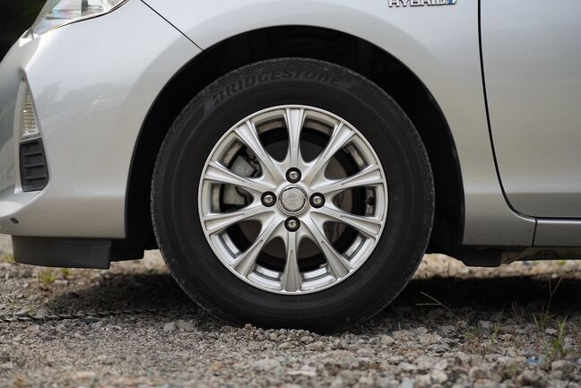 社外アルミホイール装着！【アクア】