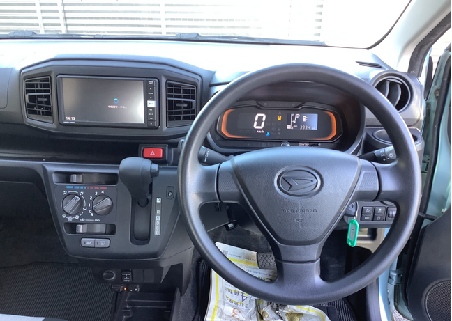 ＳＤナビ、フルセグＴＶ、Bluetooth