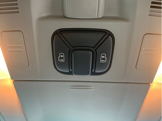 【ご案内】当店の近くの小田原で美味しいお魚料理を食べられます。箱根湯本も近くにあり、日帰り温泉も楽しめます。ご来店のお帰りに是非お立ち寄りください。