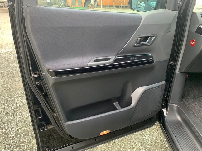 【仮審査申込】当社公式LINEから詳しくご案内しています。まずは、次の①～③の中からやりやすい方法で友達追加をお願いします。