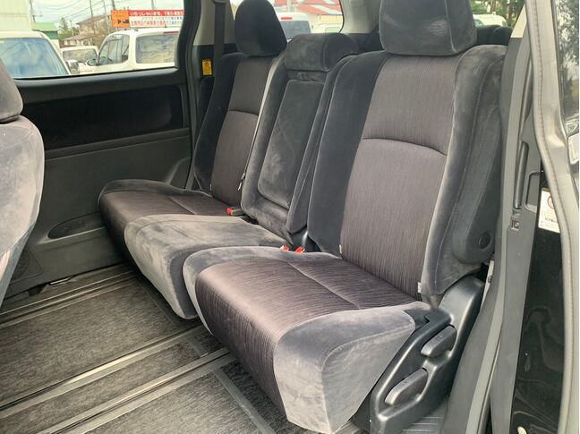 ご返信頂くと、当社の自社ローンの特徴について、詳しくご案内させて頂きますので、まずは公式LINEの友達登録をお願いします