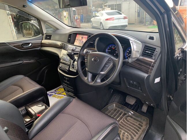 【点検整備】当社の点検整備は消耗品やオイル交換もしています。
点検箇所の写真やコンピューター診断の結果は全て写真を撮って保存してあります。ご安心ください。