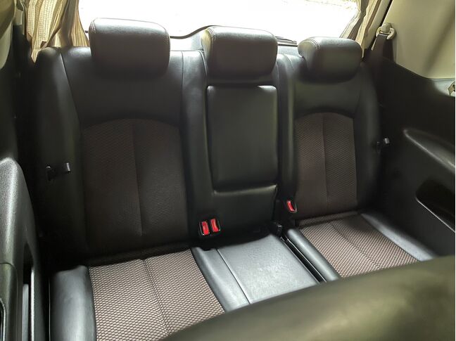 友達登録が終わりますと、ご案内のメッセージが流れます。メッセージに従いご返信をお願いします。