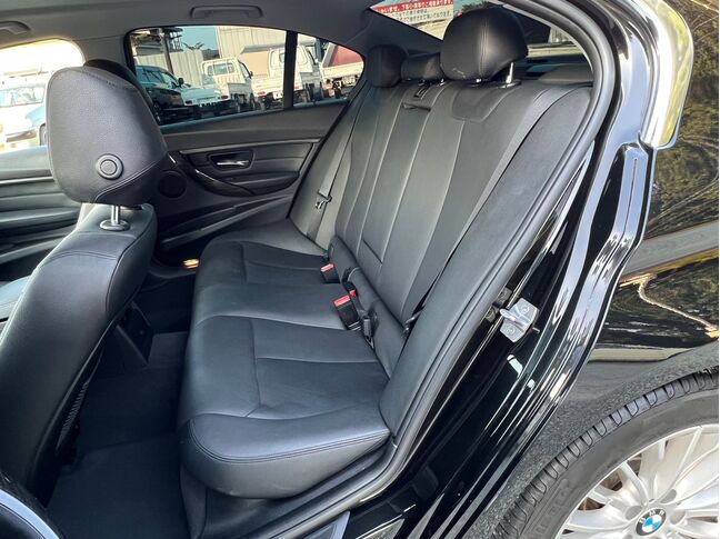 v【お車探し】お客様のご要望に応じて、仕入れのプロがお客様と一緒にご希望のお車をお探しさせて頂くサービスをご提供しています。ご遠慮なくお申し出ください。