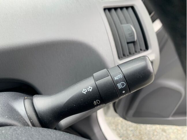 【友達追加の方法②】車両画像の2枚目のQRコードをLINEで読み込んで友達追加できます。