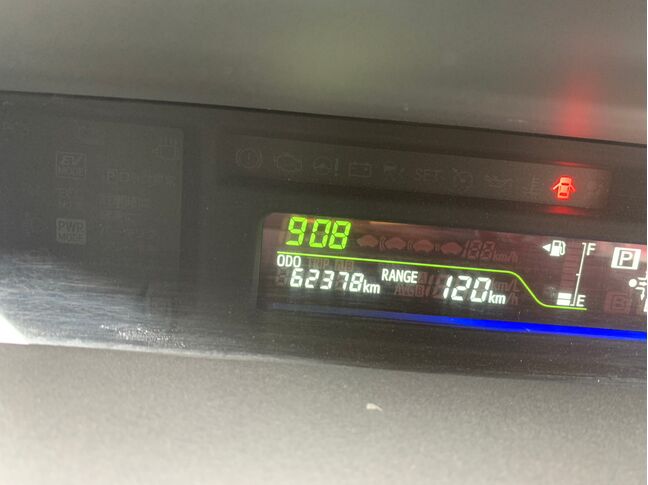 【友達追加の方法①】LINEで「@391tycna」を検索して友達追加できます。