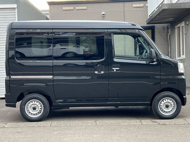 地方（札幌市外・道外）の方は、別途陸送費用と名義変更費用、車庫証明費用がかかります。詳しくは担当までお声がけ下さい。
