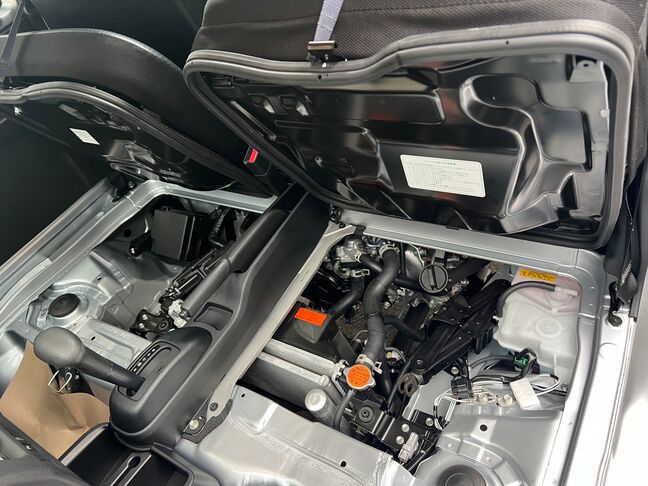 内外装美車、価格が安くても一切手抜きは致しません。全車整備、点検渡しにて安心・安全をお届け致します。