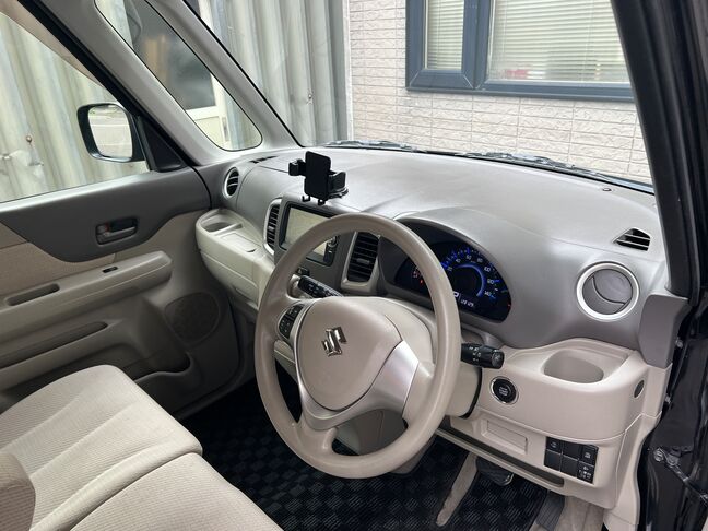 すぐにお車が必要なお客様に、無料でレンタカー（保険付）を貸し出しております。お急ぎのお客様も安心してお越しください。