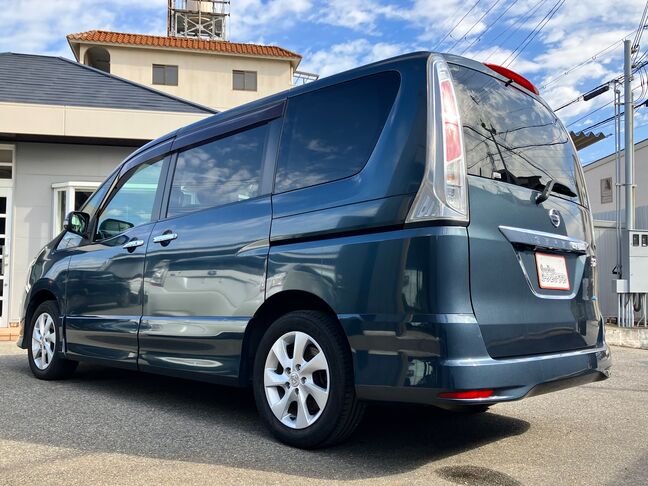 国産車 :: 日産 :: 【セレナ 2.0 ハイウェイスター】両側