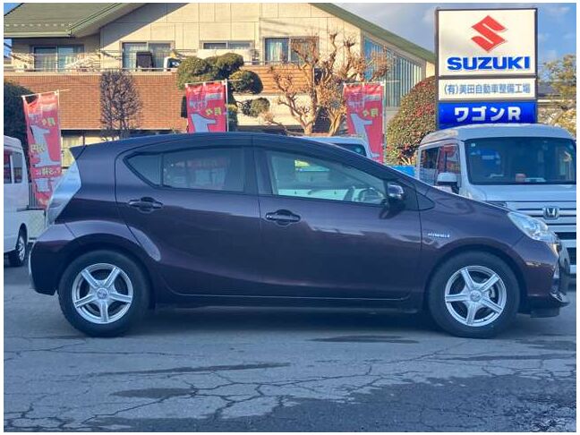 運転席ドア傷あり/ロッカパネル凹みあり