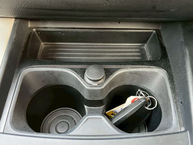 ご返信頂くと、当社の自社ローンの特徴について、詳しくご案内させて頂きますので、まずは公式LINEの友達登録をお願いします