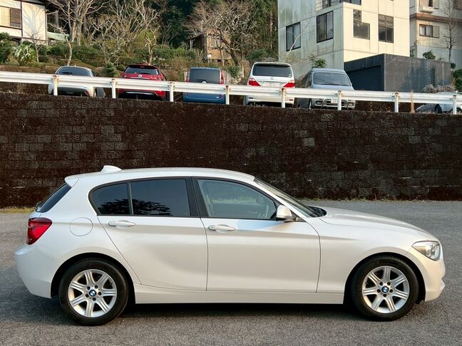 【お車探し】お客様のご要望に応じて、仕入れのプロがお客様と一緒にご希望のお車をお探しさせて頂くサービスをご提供しています。ご遠慮なくお申し出ください。