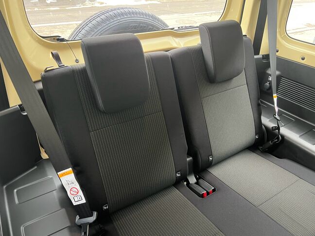 普通自動車なら、どんな状態のお車でも4万円以上でお引き受け致します。登録済未使用車