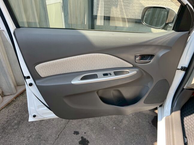 15年未満、15キロ以下のお車に関しましては、1年間走行距離無制限保障をご選択頂けます。