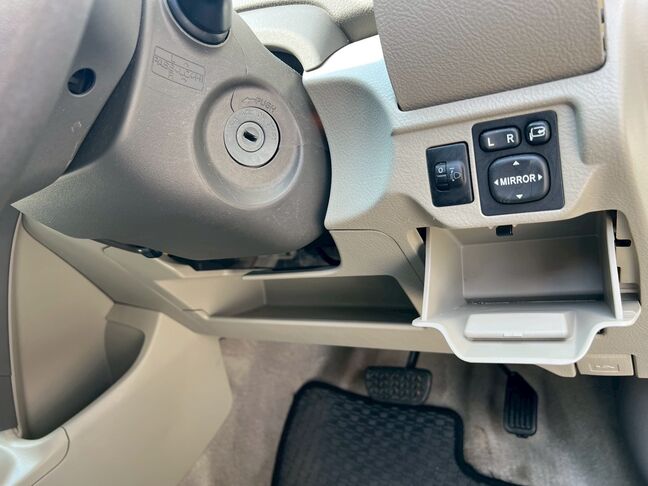 地方（札幌市外・道外）の方は、別途陸送費用と名義変更費用、車庫証明費用が掛かって参ります。詳しくは担当金澤まで。