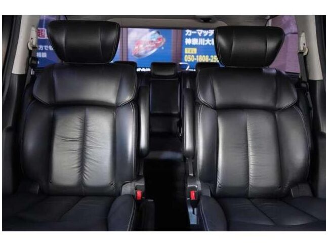 後部座席も広々としており快適に過ごせます。