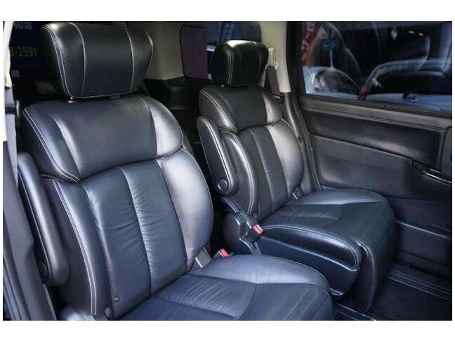 後部座席も広々としており快適に過ごせます。