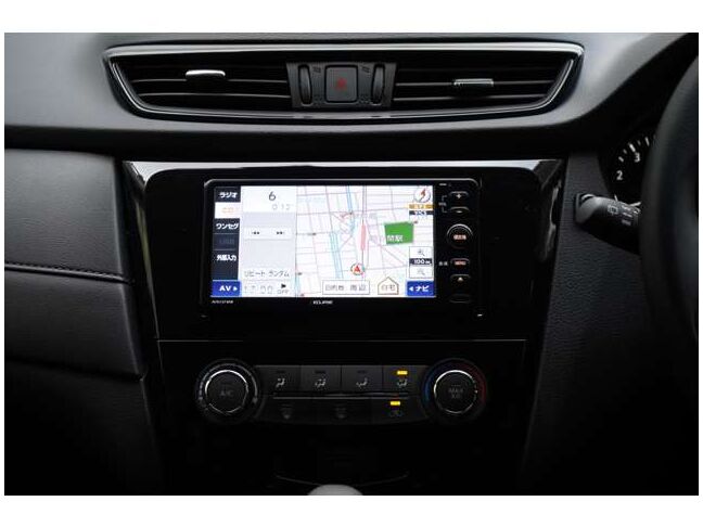 ナビ付きなので安心して運転出来ます。