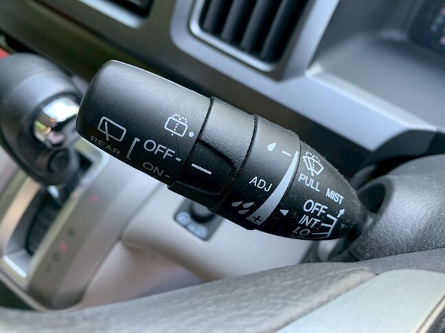 【廃車の無料引取り】当社は他社で購入された場合でも走行不能車や廃車の無料引き取り大歓迎です。「LINEでお問い合わせ」から車検証・車両の写真とご希望金額をお送りください