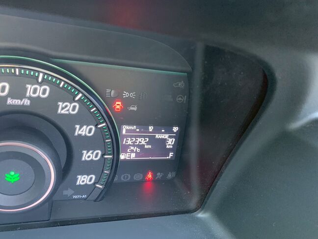 【お車探し】お客様のご要望に応じて、仕入れのプロがお客様と一緒にご希望のお車をお探しさせて頂くサービスをご提供しています。ご遠慮なくお申し出ください。