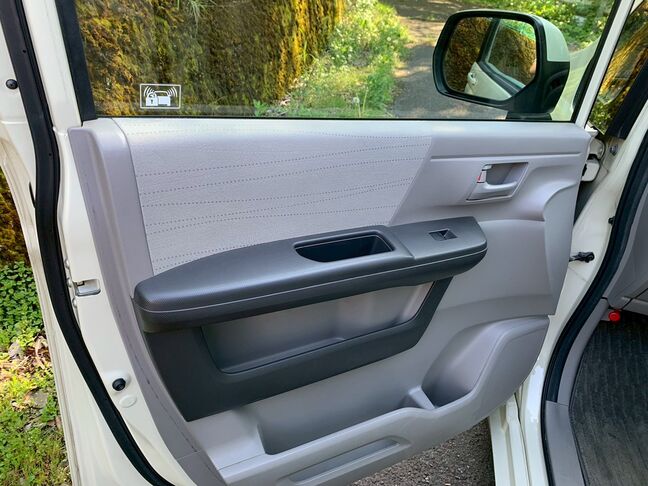 ご返信頂くと、当社の自社ローンの特徴について、詳しくご案内させて頂きますので、まずは公式LINEの友達登録をお願いします