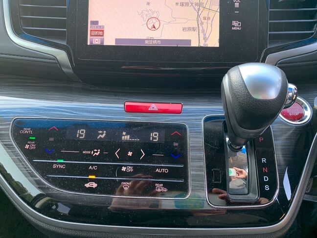 【友達追加の方法②】車両画像の2枚目のQRコードをLINEで読み込んで友達追加できます。