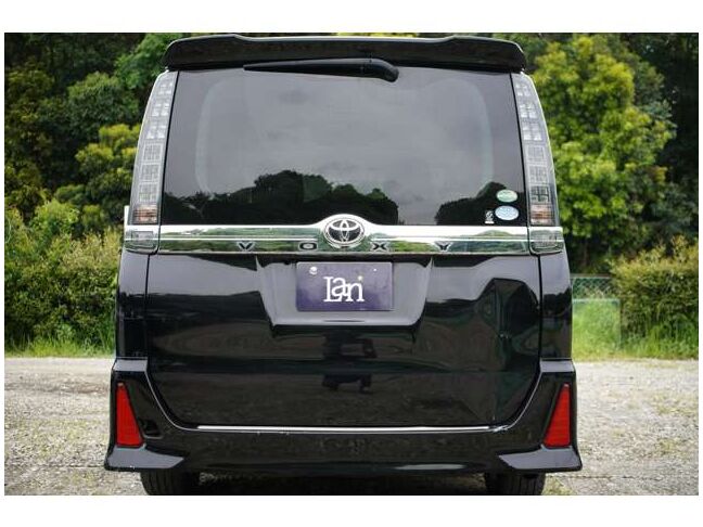 目立つ傷もなく綺麗な状態です。