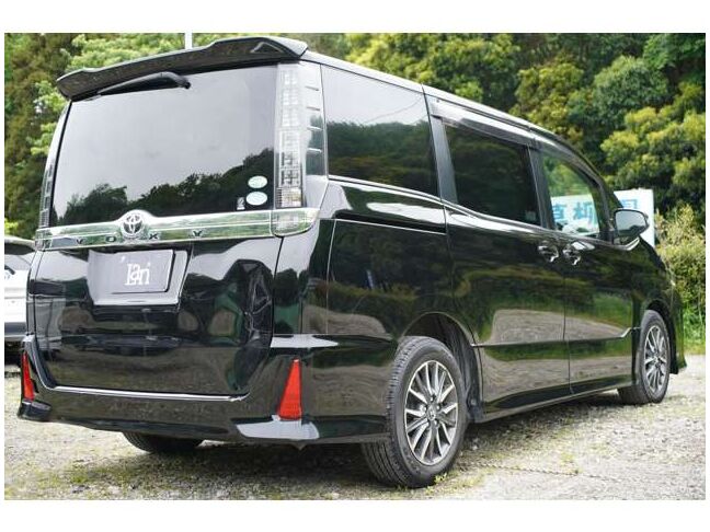 目立つ傷もなく綺麗な状態です。