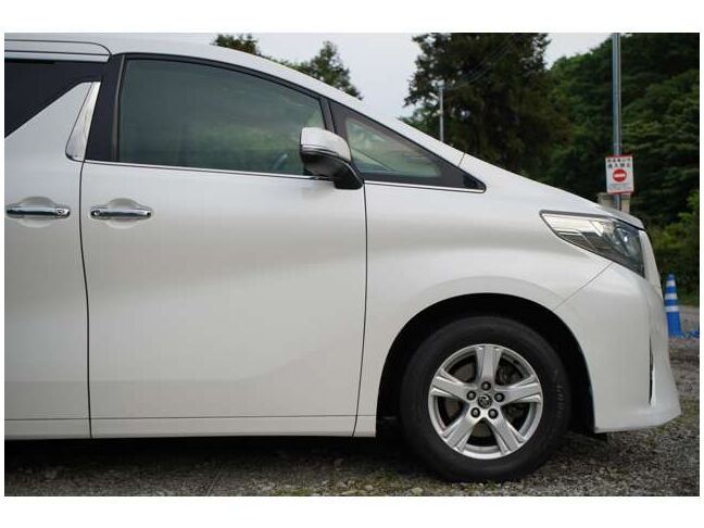 目立つ傷もなく綺麗な状態のお車です！