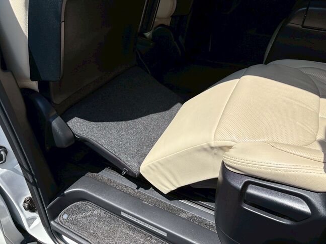 お客様に安心と安全なカーライフをお送りいただけるよう精一杯の努力を惜しみません。