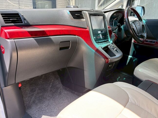 地方（札幌市外・道外）の方は、別途陸送費用と名義変更費用、車庫証明費用が掛かります。詳しくは担当金澤まで。