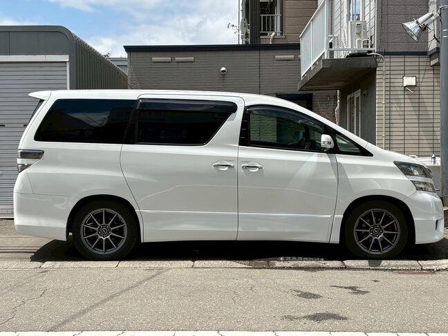 お客様に安心と安全なカーライフをお送りいただけるよう精一杯の努力を惜しみません。