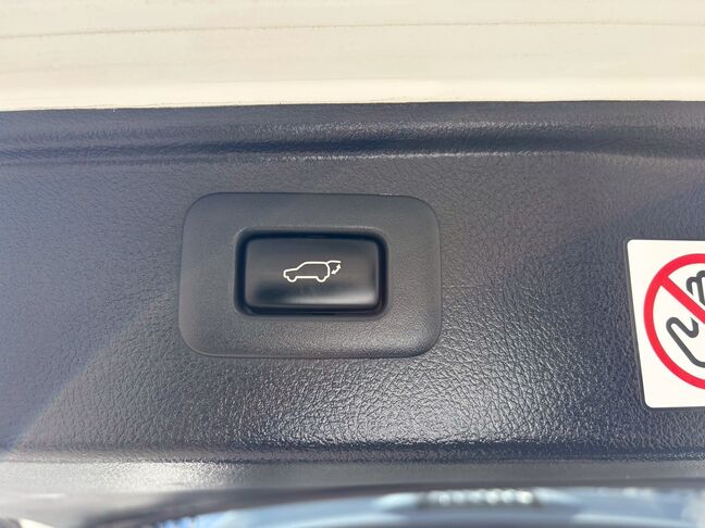 地方（札幌市外・道外）の方は、別途陸送費用と名義変更費用、車庫証明費用が掛かります。詳しくは担当金澤まで。