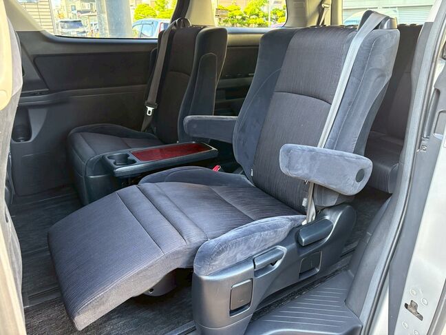 当店では、お急ぎのお客様に無料でレンタカーをお貸出ししております。ご契約後、即日引渡しOKです。