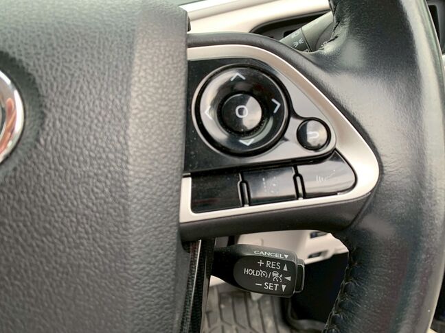 【お車探し】お客様のご要望に応じて、仕入れのプロがお客様と一緒にご希望のお車をお探しさせて頂くサービスをご提供しています。ご遠慮なくお申し出ください。