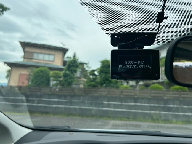 【友達追加の方法②】車両画像の2枚目のQRコードをLINEで読み込んで友達追加できます。