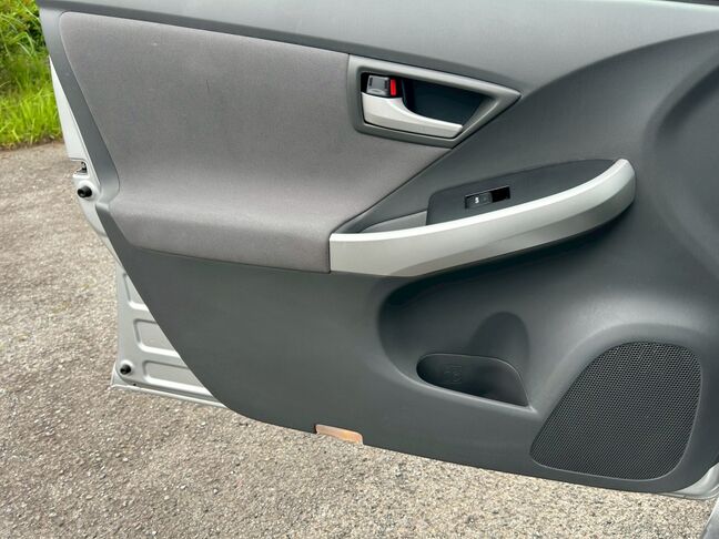 【仮審査申込】当社公式LINEから詳しくご案内しています。まずは、次の①～③の中からやりやすい方法で友達追加をお願いします。