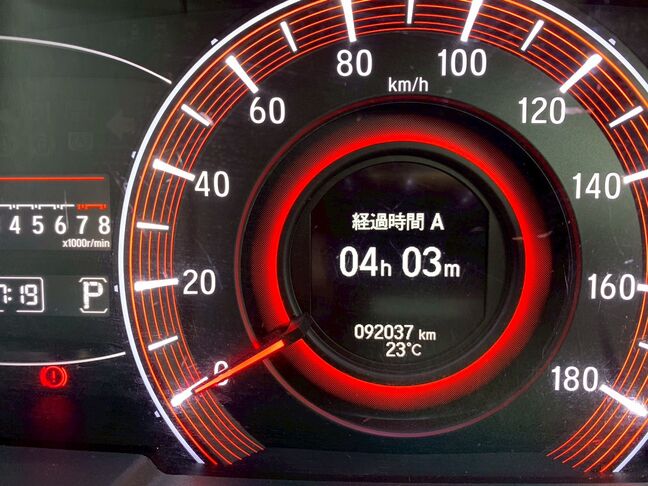 【廃車の無料引取り】当社は他社で購入された場合でも走行不能車や廃車の無料引き取り大歓迎です。「LINEでお問い合わせ」から車検証・車両の写真とご希望金額をお送りください