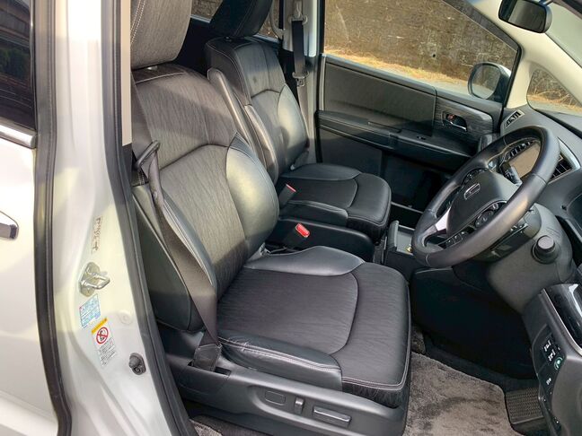 ご返信頂くと、当社の自社ローンの特徴について、詳しくご案内させて頂きますので、まずは公式LINEの友達登録をお願いします