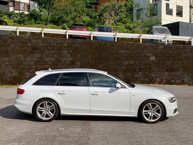 【廃車の無料引取り】当社は他社で購入された場合でも走行不能車や廃車の無料引き取り大歓迎です。「LINEでお問い合わせ」から車検証・車両の写真とご希望金額をお送りください