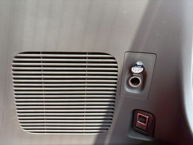 地方（札幌市外・道外）の方は、別途陸送費用と名義変更費用、車庫証明費用が掛かります。詳しくは担当金澤まで。