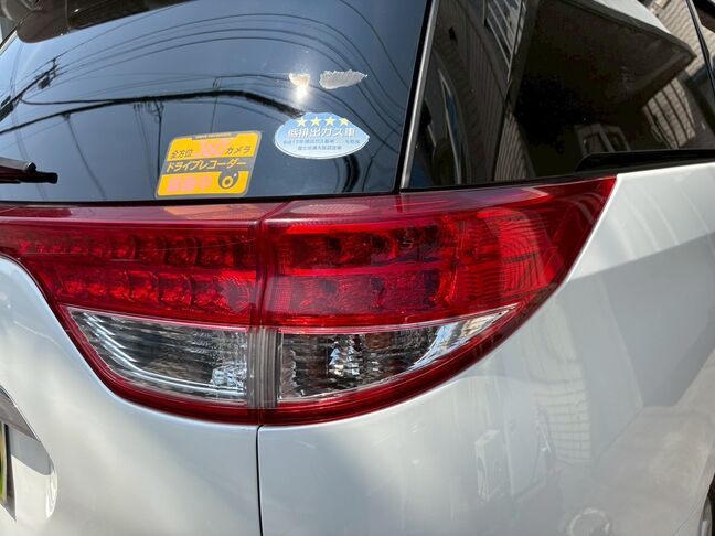 15年未満、15キロ以下のお車に関しましては、1年間走行距離無制限保障をご選択いただけます。