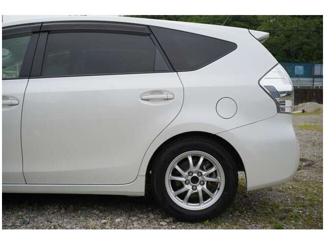 小傷はありますが大きな傷はなく綺麗な状態です！