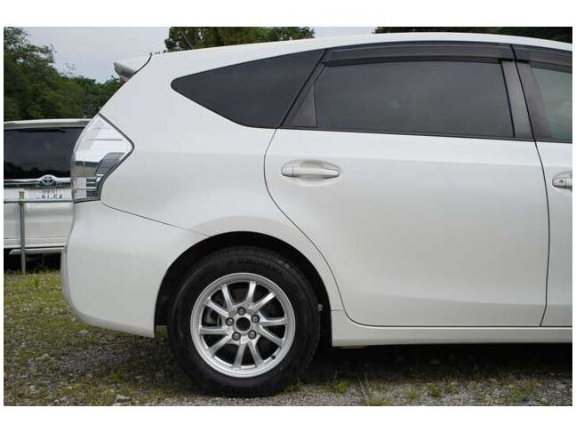 小傷はありますが大きな傷はなく綺麗な状態です！