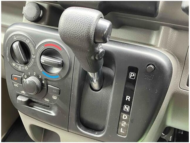 すぐにご来店頂けない場合や遠方にお住まいの方、車両状態の詳細が知りたい方はお気軽にご連絡下さい♪